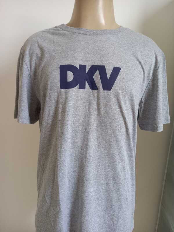 Camisa 100% Algodão com Estampa em Silk Banda DKV, camisa uniforme, uniformes profissionais, silk, estampa